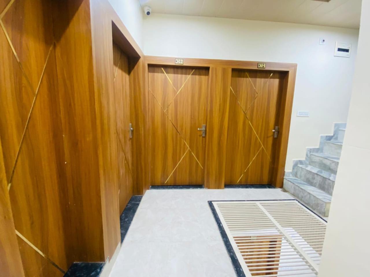 The Raman Palace- A Budget Hotel Mathura Luaran gambar