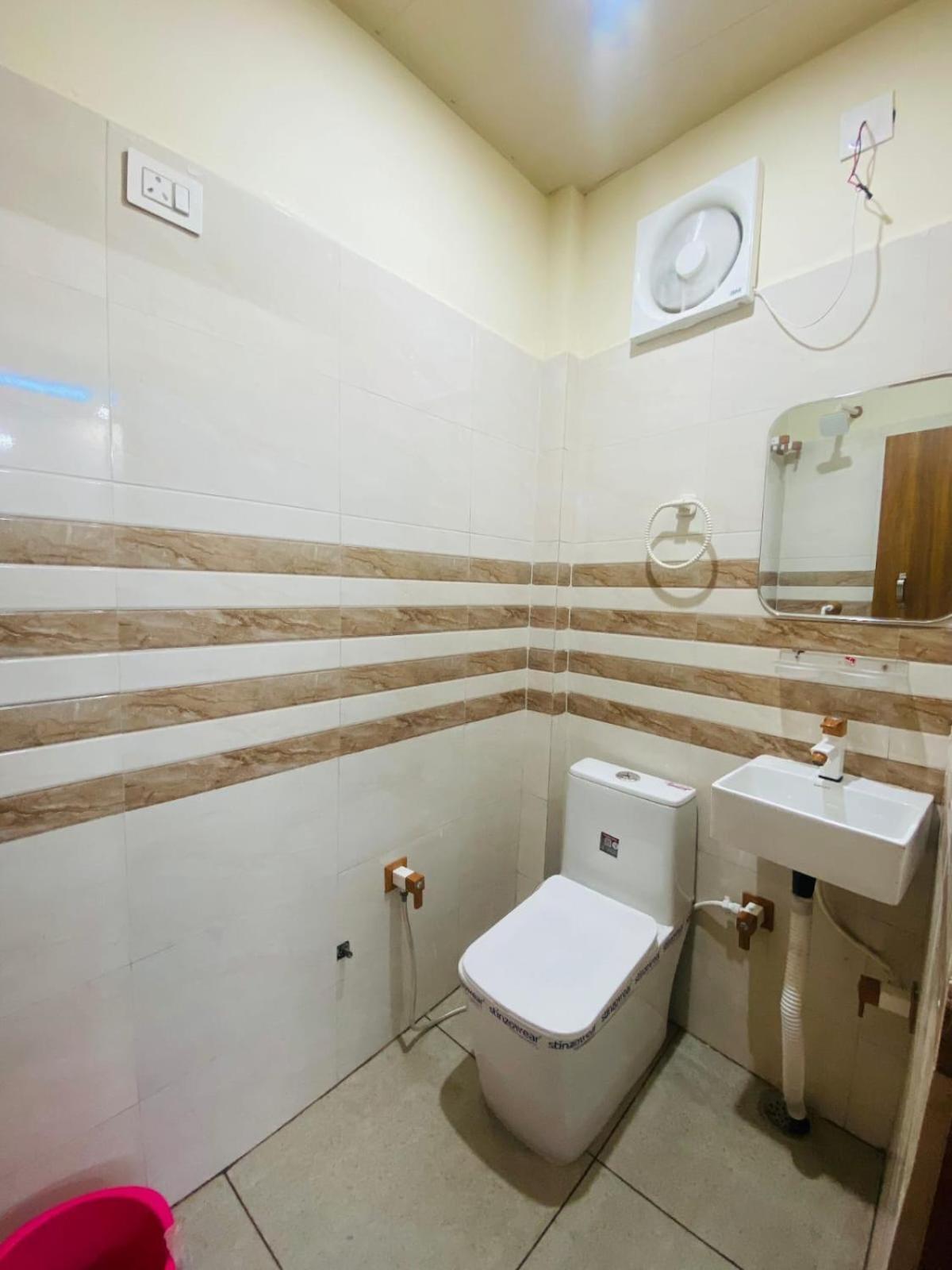 The Raman Palace- A Budget Hotel Mathura Luaran gambar