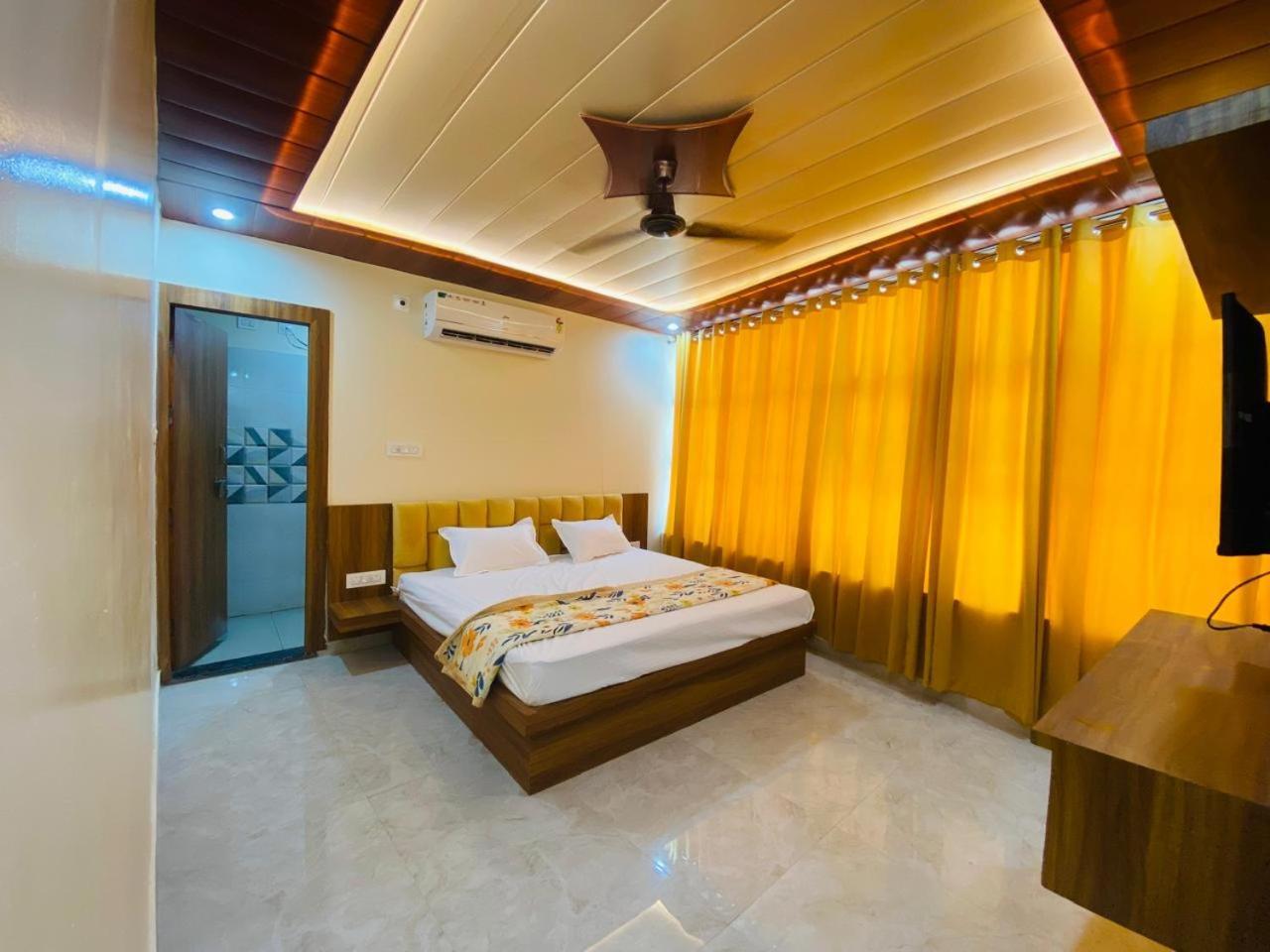 The Raman Palace- A Budget Hotel Mathura Luaran gambar