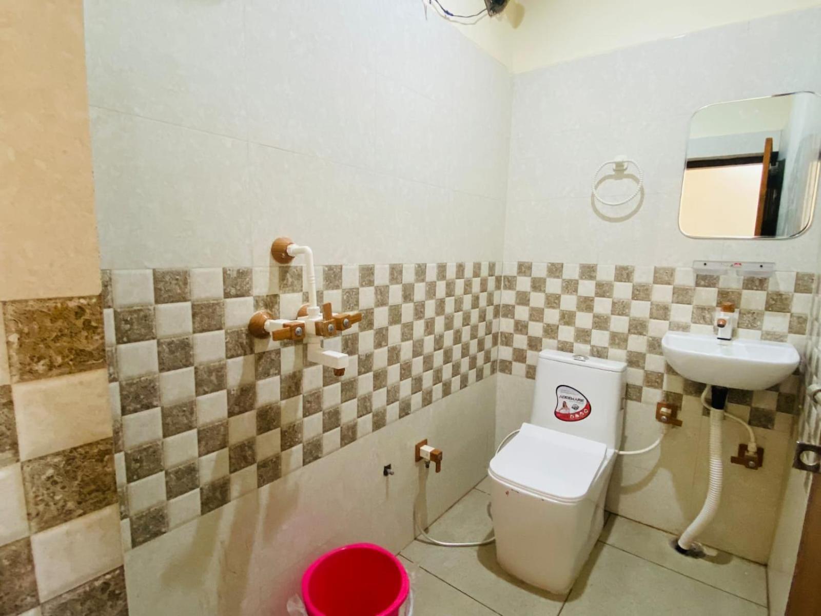 The Raman Palace- A Budget Hotel Mathura Luaran gambar